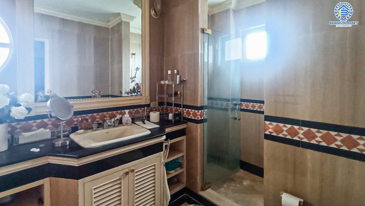 *****บ้านเดี่ยวมือสองนนทบุรี โครงการ ลัดดารมย์ รัตนาธิเบศร์ หลังมุม! เนื้อที่กว้างขวางถึง 98.4 ตร.ว. ฟังก์ชัน 4 ห้องนอน 4 ห้องน้ำ 2 ที่จอดรถ บ้านสภาพดี บนทำเลโซนเมือง เชื่อมต่อถนนรัตนาธิเบศร์, ถนนราชพฤกษ์ หน้าโครงการติดรถไฟฟ้าสายสีม่วง "สถานีไทรม้า" จองเลย!