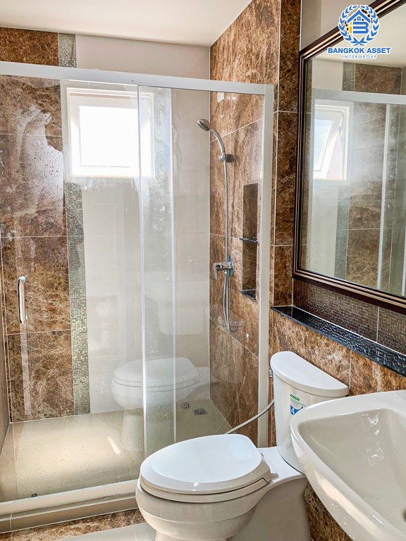 *****บ้านแฝดมือสอง โครงการ โกลเด้น นีโอ สาทร เนื้อที่ 40.60 ตร.ว. ฟังก์ชัน 4 ห้องนอน 4 ห้องน้ำ 2 ที่จอดรถ บ้านสวยพร้อมอยู่ ต่อเติมหลังคาหลังบ้าน บนทำเลเดินทางสะดวก เชื่อมต่อถนนกัลปพฤกษ์ ถนนกาญจนาภิเษก ถนนเอกชัย ใกล้รถไฟฟ้าสายสีเขียว "สถานีวุฒกาศ" และจุดขึ้นทางด่วน "ศรีรัช"