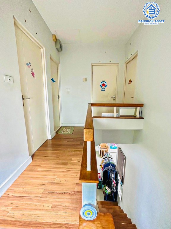 *****บ้านเดี่ยวมือสอง โครงการ ชัยพฤกษ์ ปิ่นเกล้า-กาญจนาฯ เนื้อที่ 50 ตร.ว. ฟังก์ชัน 3 ห้องนอน 3 ห้องน้ำ 2 ที่จอดรถ ภายในบ้านสภาพดีเยี่ยม โครงการบนทำเลเดินทางเข้า-ออกในเมืองสะดวก เชื่อมต่อถนนกาญจนาภิเษก ถนนรัตนาธิเบศร์ ถนนนครอินทร์ ใกล้รถไฟฟ้าสายสีม่วง "สถานีตลาดบางใหญ่" และจุดขึ้นทางด่วน "ศรีรัช"