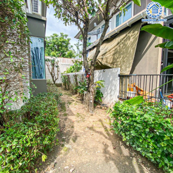 *****บ้านเดี่ยวมือสอง โครงการ ชัยพฤกษ์ ปิ่นเกล้า-กาญจนาฯ เนื้อที่ 50 ตร.ว. ฟังก์ชัน 3 ห้องนอน 3 ห้องน้ำ 2 ที่จอดรถ ภายในบ้านสภาพดีเยี่ยม โครงการบนทำเลเดินทางเข้า-ออกในเมืองสะดวก เชื่อมต่อถนนกาญจนาภิเษก ถนนรัตนาธิเบศร์ ถนนนครอินทร์ ใกล้รถไฟฟ้าสายสีม่วง "สถานีตลาดบางใหญ่" และจุดขึ้นทางด่วน "ศรีรัช"