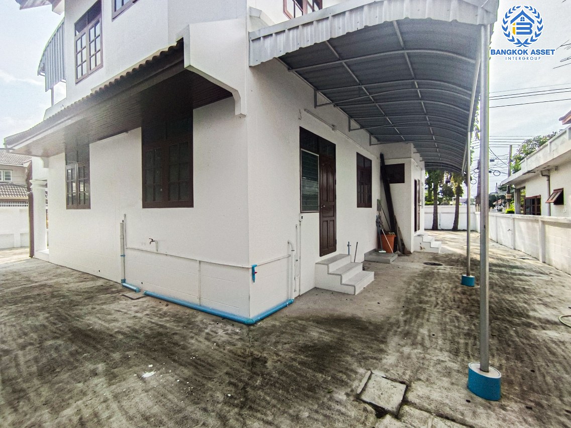 *****บ้านเดี่ยวมือสองกรุงเทพมหานคร หมู่บ้าน ป.ผาสุก พุทธมณฑล สาย2 เนื้อที่กว้างมากถึง 117 ตร.ว. ฟังก์ชัน 4 ห้องนอน 3 ห้องน้ำ 6 ที่จอดรถ บ้านเนื้อที่เยอะ บนทำเลแห่งการเดินทาง เชื่อมต่อถนนกาญจนาภิเษก, ถนนบรมราชชนนี ใกล้จุดขึ้นทางด่วน "ศรีรัช" จองเลย!