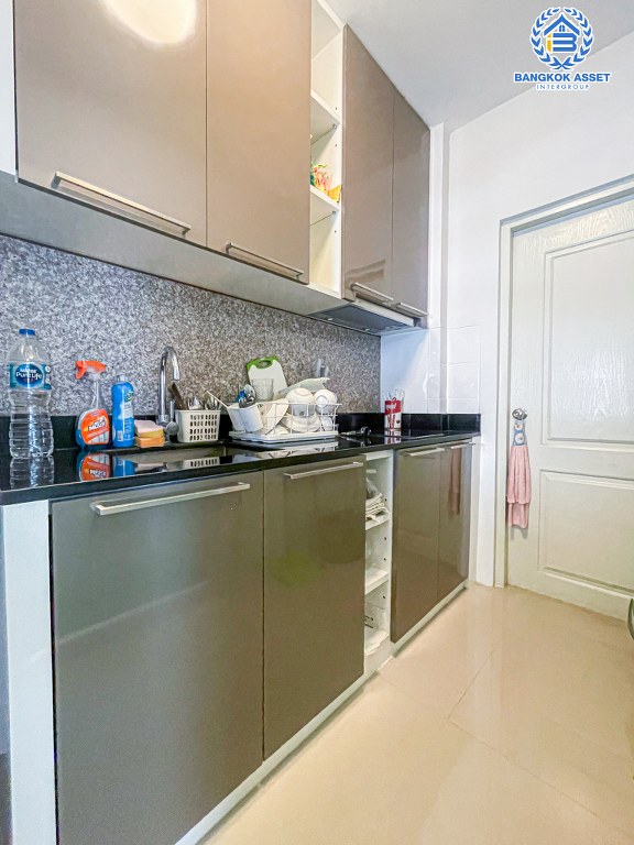 *****บ้านเดี่ยวมือสอง โครงการ ไลฟ์บางกอกบูเลอวาร์ด ราชพฤกษ์-รัตนาธิเบศร์ เนื้อที่กว้าง 50.30 ตร.ว. ฟังก์ชัน 3 ห้องนอน 3 ห้องน้ำ 2 ที่จอดรถ บ้านสภาพดีเยี่ยม บนทำเลเดินทางสะดวก เชื่อมต่อถนนชัยพฤกษ์ ถนนราชพฤกษ์ ถนนรัตนาธิเบศร์ ใกล้รถไฟฟ้าสายสีม่วง "สถานีบางรักน้อยท่าอิฐ" และจุดขึ้นทางด่วน "ศรีรัช"