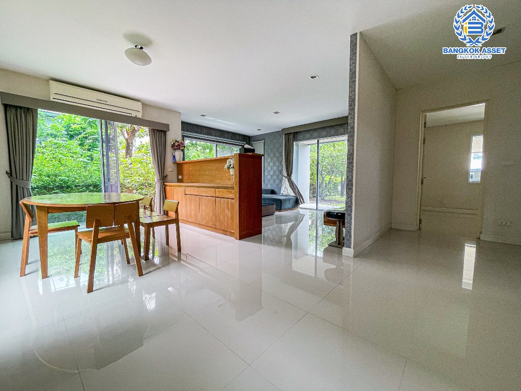 *****บ้านเดี่ยวมือสอง โครงการ ฮาบิเทีย ไลน์ พุทธมณฑลสาย2 หลังมุม เนื้อที่กว้าง 113.60 ตร.ว. ฟังก์ชัน 4 ห้องนอน 3 ห้องน้ำ 3 ที่จอดรถ บ้านสภาพดีเยี่ยม บนพื้นที่กว้างขวาง โครงการตั้งบนทำเลเดินทางสะดวก เชื่อมต่อถนนสิรินธร ถนนกาญจนาภิเษก ถนนเพชรเกษม