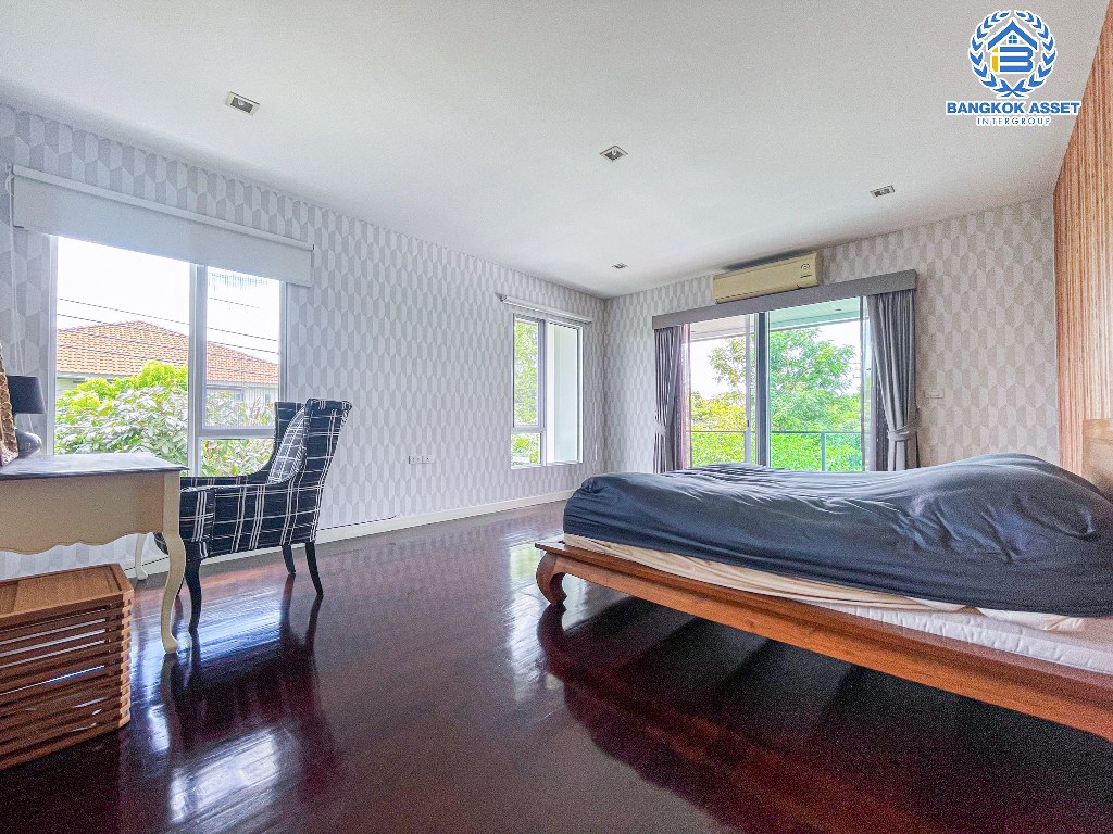 *****บ้านเดี่ยวมือสอง โครงการ ฮาบิเทีย ไลน์ พุทธมณฑลสาย2 หลังมุม เนื้อที่กว้าง 113.60 ตร.ว. ฟังก์ชัน 4 ห้องนอน 3 ห้องน้ำ 3 ที่จอดรถ บ้านสภาพดีเยี่ยม บนพื้นที่กว้างขวาง โครงการตั้งบนทำเลเดินทางสะดวก เชื่อมต่อถนนสิรินธร ถนนกาญจนาภิเษก ถนนเพชรเกษม