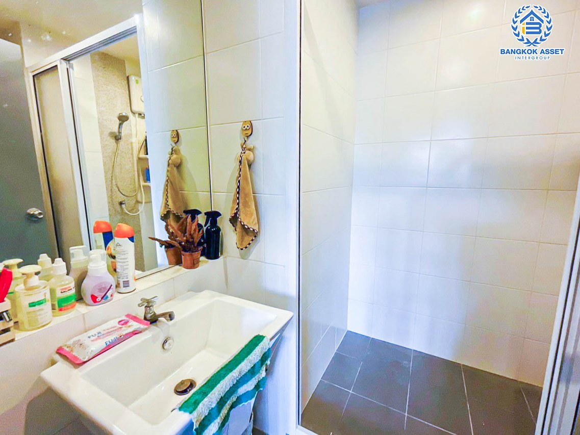 *****คอนโดมิเนียมมือสองนนทบุรี โครงการ แอสปาย รัตนาธิเบศร์2 เนื้อที่กว้าง 30.72 ตร.ม. ฟังก์ชัน 1 ห้องนอน 1 ห้องน้ำ 1 ที่จอดรถ ห้องสภาพดี สิ่งอำนวยความสะดวกพร้อม บนทำเลติดถนนรัตนาธิเบศร์ เพียง 290 เมตรก็ถึงรถไฟฟ้าสายสีม่วง "สถานีบางกระสอ" ใกล้ทางด่วน "งามวงศ์วาน"