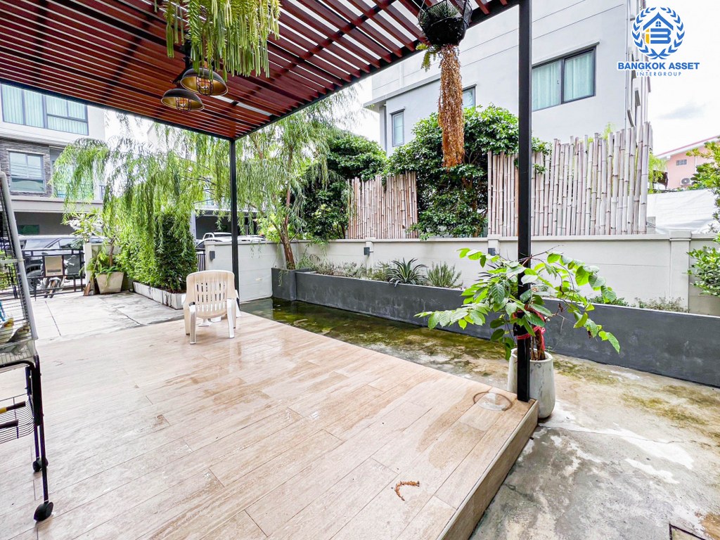 *****บ้านแฝด 3 ชั้นมือสอง โครงการ บ้านกลางเมือง The Edition สุขสวัสดิ์-พระราม3 เนื้อที่กว้าง 43.30 ตร.ว. ฟังก์ชัน 4 ห้องนอน 4 ห้องน้ำ 3 ที่จอดรถ บ้านหลังใหญ่ ตกแต่งครบพร้อมเข้าอยู่ บนทำเลดี เชื่อมต่อถนนสุขสวัสดิ์ ถนนประชาอุทิศ ถนนพระราม2  ใกล้จุดขึ้นทางด่วน "เฉลิมมหานคร"