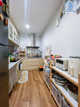 *****บ้านแฝด 3 ชั้นมือสอง โครงการ บ้านกลางเมือง The Edition สุขสวัสดิ์-พระราม3 เนื้อที่กว้าง 43.30 ตร.ว. ฟังก์ชัน 4 ห้องนอน 4 ห้องน้ำ 3 ที่จอดรถ บ้านหลังใหญ่ ตกแต่งครบพร้อมเข้าอยู่ บนทำเลดี เชื่อมต่อถนนสุขสวัสดิ์ ถนนประชาอุทิศ ถนนพระราม2  ใกล้จุดขึ้นทางด่วน "เฉลิมมหานคร"