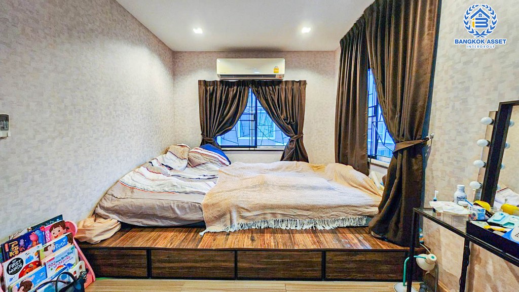 *****บ้านแฝดมือสอง โครงการ เพอร์เฟคพาร์ค ราชพฤกษ์ หลังมุม เนื้อที่กว้าง 45 ตร.ว. ฟังก์ชัน 3 ห้องนอน 2 ห้องน้ำ 2 ที่จอดรถ บ้านพร้อมเข้าอยู่ บนทำเลเดินทางสะดวก เชื่อมต่อถนนราชพฤกษ์ ถนนรัตนาธิเบศร์ ใกล้รถไฟฟ้าสายสีม่วง "สถานีบางรักน้อยท่าอิฐ" และทางด่วน "ศรีรัช"