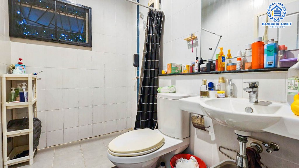 *****บ้านแฝดมือสอง โครงการ เพอร์เฟคพาร์ค ราชพฤกษ์ หลังมุม เนื้อที่กว้าง 45 ตร.ว. ฟังก์ชัน 3 ห้องนอน 2 ห้องน้ำ 2 ที่จอดรถ บ้านพร้อมเข้าอยู่ บนทำเลเดินทางสะดวก เชื่อมต่อถนนราชพฤกษ์ ถนนรัตนาธิเบศร์ ใกล้รถไฟฟ้าสายสีม่วง "สถานีบางรักน้อยท่าอิฐ" และทางด่วน "ศรีรัช"