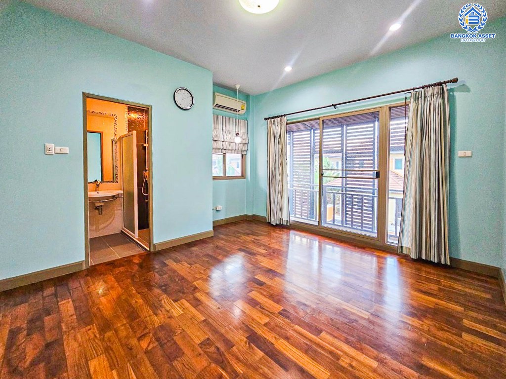 *****บ้านเดี่ยว 3 ชั้นมือสอง โครงการ นนทรีรีเจ้นท์ ราชพฤกษ์ เนื้อที่ 65 ตร.ว. ฟังก์ชัน 4 ห้องนอน 5 ห้องน้ำ 2 ที่จอดรถ บ้านหลังใหญ่ สวยเหมือนใหม่ ต่อเติมพร้อมเข้าอยู่ บนทำเลดี เชื่อมต่อถนนราชพฤกษ์ ถนนนครอินทร์ ถนนรัตนาธิเบศร์ ใกล้รถไฟฟ้าสายสีม่วง "สถานีบางรักน้อยท่าอิฐ" และจุดขึ้นทางด่วน "ศรีรัช"