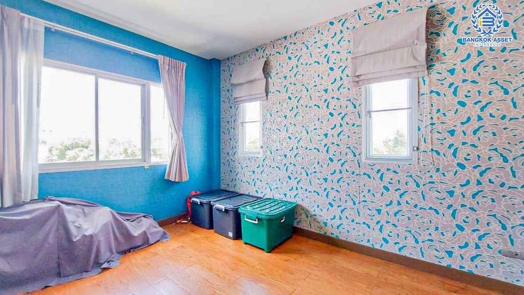 *****ทาวน์โฮม 3 ชั้นมือสอง โครงการ แกรนด์วิลล์ เออร์บานิสท์ ลาดพร้าว หลังมุม เนื้อที่ 34 ตร.ว. ฟังก์ชัน 3 ห้องนอน 3 ห้องน้ำ 2 ที่จอดรถ บนทำเลดี เชื่อมต่อถนนเกษตร-นวมินทร์ ถนนลาดพร้าว ถนนรัชดาภิเษก ใกล้รถไฟฟ้าสายสีเหลือง "สถานีลาดพร้าว101" และจุดขึ้นทางด่วน "รามอินทรา"