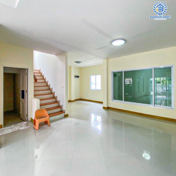 *****บ้านเดี่ยวมือสอง โครงการ สินธานีแกรนด์วิลล์ รังสิต-นครนายก หลังมุม เนื้อที่ 54 ตร.ว. ฟังก์ชัน 4 ห้องนอน 2 ห้องน้ำ 2 ที่จอดรถ บ้านสภาพดีเยี่ยม พื้นที่ใช้สอยกว้าง โครงการตั้งบนทำเลเดินทางสะดวก เชื่อมต่อถนนรังสิต-นครนายก ถนนพหลโยธิน-ลำลูกกา ถนนวงแหวนรอบนอก