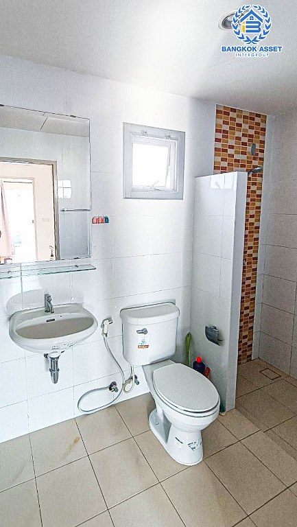 *****ทาวน์เฮ้าส์มือสอง โครงการ โนโว วิลล์ วงแหวน-บางใหญ่ หลังมุม เนื้อที่ 28.50 ตร.ว. ฟังก์ชัน 3 ห้องนอน 2 ห้องน้ำ ภายในเหมือนใหม่ พร้อมเข้าอยู่ได้ทันที บนทำเลเดนทางสะดวก เชื่อมต่อถนนสะพานนนทบุรี-บางบัวทอง(345) ถนนกาญจนาภิเษก ถนนราชพฤกษ์ ใกล้ห้างสรรพสินค้าเซ็นทรัล เวสต์เกต