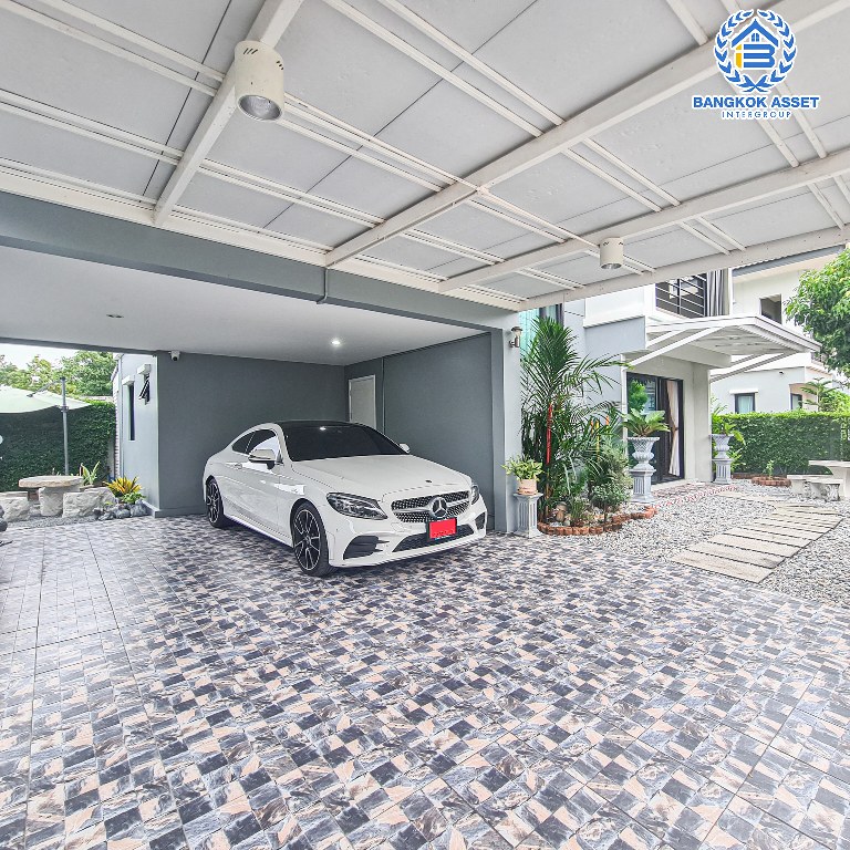 *****บ้านเดี่ยวมือสอง โครงการ ดีไลท์ รัตนาธิเบศร์-ท่าอิฐ หลังมุม เนื้อที่กว้าง 56.90  ตร.ว. ฟังก์ชัน 3 ห้องนอน 3 ห้องน้ำ 2 ที่จอดรถ บ้านเหมือนใหม่ เจ้าของเดิมดูแลอย่างดี โครงการบนทำเลเดินทางสะดวก เชื่อมต่อถนนรัตนาธิเบศร์  ใกล้รถไฟฟ้าสายสีม่วง "สถานีบางรักน้อยท่าอิฐ" และจุดขึ้นทางด่วน "ศรีรัช"