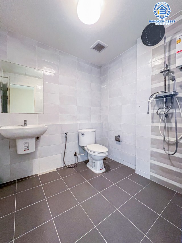 *****ทาวน์เฮ้าส์มือสองนนทบุรี โครงการ พลีโน่ ชัยพฤกษ์-แจ้งวัฒนะ หลังมุม! เนื้อที่เกือบ 18 ตร.ว. ฟังก์ชัน 3 ห้องนอน 2 ห้องน้ำ 2 ที่จอดรถ บ้านสภาพใหม่ ต่อเติมหลังคาโรงจอดรถ และครัวให้เรียบร้อยแล้ว บนทำเลดี เชื่อมต่อถนน 345, ถนนราชพฤกษ์ ใกล้จุดขึ้นทางด่วน "ศรีสมาน"