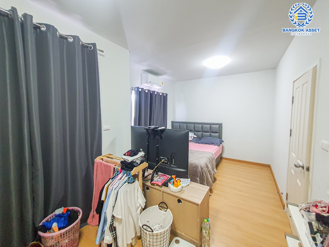 *****ทาวน์เฮ้าส์มือสองกรุงเทพมหานคร โครงการ อารียา เดอะคัลเลอร์ส เฟส4 วงแหวน-รามอินทรา เนื้อที่กว้าง 20.4 ตร.ว. ฟังก์ชัน 3 ห้องนอน 2 ห้องน้ำ 1 ที่จอดรถ บ้านต่อเติมครัว โครงการเงียบสงบ บนทำเลเดินทางสะดวก เชื่อมต่อถนนหทัยราษฎร์, ถนนพระยาสุเรนทร์ ใกล้รถไฟฟ้าสายสีชมพู "สถานีเศรษฐบุตรบำเพ็ญ"