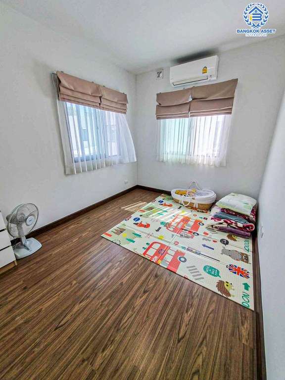 *****บ้านแฝดมือสอง โครงการ เดอะคอนเนค44 กาญจนาภิเษก-กันตนา เนื้อที่ 40.30 ตร.ว. ฟังก์ชัน 3 ห้องนอน 2 ห้องน้ำ 2 ที่จอดรถ บ้านสภาพดีเยี่ยม พร้อมเข้าอยู่ บนทำเลดี เชื่อมต่อถนนบางใหญ่-บางคูลัด ถนนกาญจนาภิเษก ถนนพิชัยเขต ใกล้เซ็นทรัลเวสต์เกต และจุดขึ้นทางด่วน "ศรีรัช"...