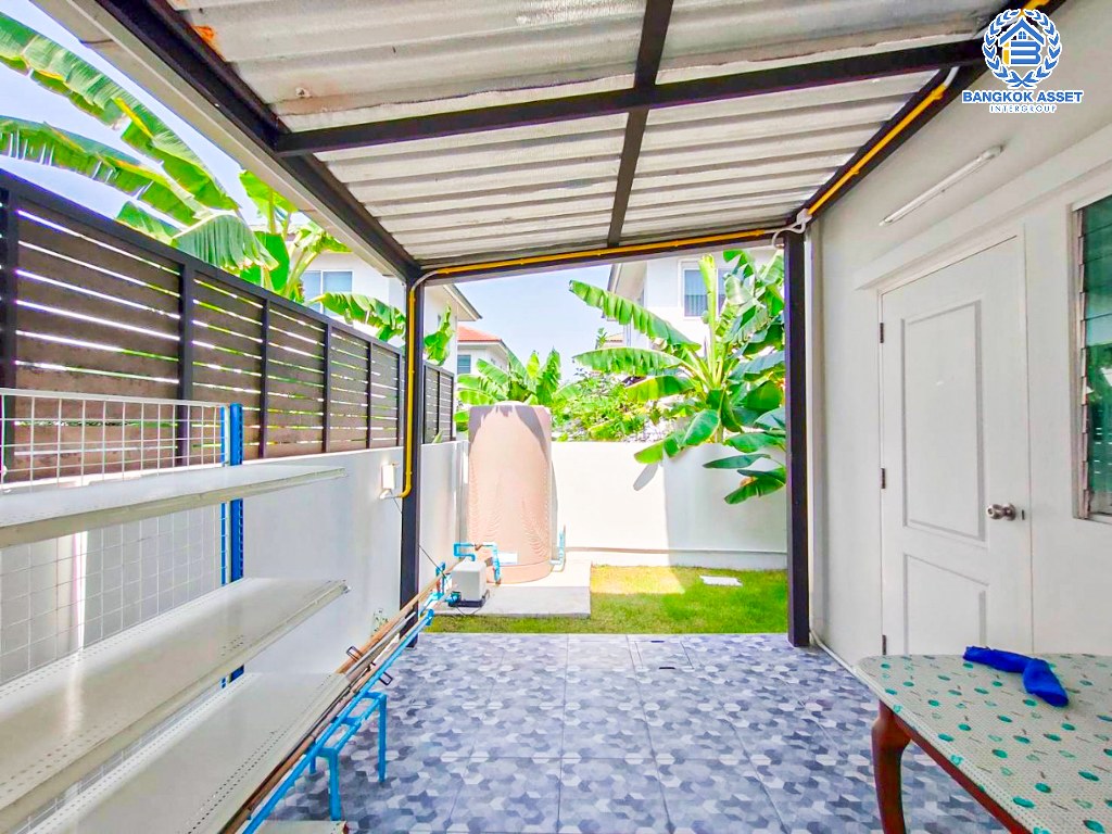 *****บ้านเดี่ยวมือสอง โครงการ อินนิซิโอ ปิ่นเกล้า-วงแหวน หลังมุม เนื้อที่กว้าง 62 ตร.ว. ฟังก์ชัน 4 ห้องนอน 2 ห้องน้ำ 2 ที่จอดรถ บ้านสภาพดีเยี่ยม พื้นที่ใช้สอยกว้าง บนทำเลเดินทางสะดวก เชื่อมต่อถนนนครอินทร์ ถนนบรมราชชนนี ใกล้รถไฟฟ้าสายสีม่วง "สถานีตลาดบางใหญ่" และจุดขึ้นทางด่วน "ศรีรัช"