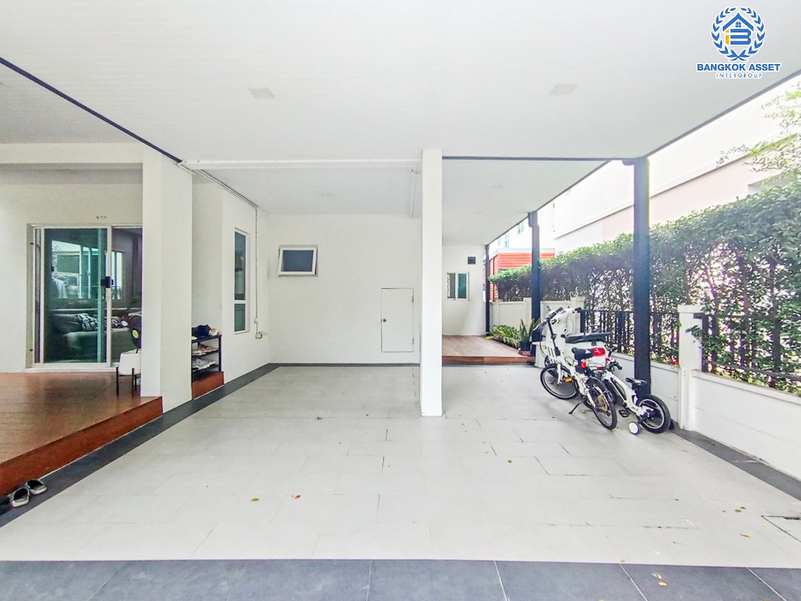 *****บ้านแฝดมือสองนนทบุรี โครงการ แกรนด์พลีโน่ รัตนาธิเบศร์ เนื้อที่กว้าง 36 ตร.ว. ฟังก์ชัน 4 ห้องนอน 2 ห้องน้ำ 2 ที่จอดรถ บ้านต่อเติมครบ ติดถนนเมน บนทำเลเดินทางสะดวก เชื่อมต่อถนนกาญจนาภิเษก, ถนนรัตนาธิเบศร์, ถนนราชพฤกษ์ ใกล้รถไฟฟ้าสายสีม่วง "สถานีบางพลู" ในราคาสุดคุ้ม!