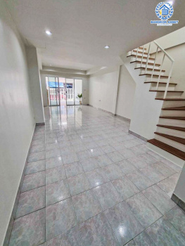 *****ทาวน์เฮ้าส์มือสองนนทบุรี โครงการ บางใหญ่ซิตี้ กาญจนาภิเษก เนื้อที่ 16 ตร.ว. ฟังก์ชัน 1 ห้องนอน 2 ห้องน้ำ 1 ที่จอดรถ บ้านพร้อมอยู่ บนทำเลแห่งการเดินทาง ใกล้เซ็นทรัลเวสต์เกต และรถไฟฟ้าสถานีสายสีม่วง "ตลาดบางใหญ่" และจุดขึ้นทางด่วน "ศรีรัช" จองเลย