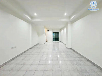 *****ทาวน์เฮ้าส์มือสองนนทบุรี โครงการ บางใหญ่ซิตี้ กาญจนาภิเษก เนื้อที่ 16 ตร.ว. ฟังก์ชัน 1 ห้องนอน 2 ห้องน้ำ 1 ที่จอดรถ บ้านพร้อมอยู่ บนทำเลแห่งการเดินทาง ใกล้เซ็นทรัลเวสต์เกต และรถไฟฟ้าสถานีสายสีม่วง "ตลาดบางใหญ่" และจุดขึ้นทางด่วน "ศรีรัช" จองเลย