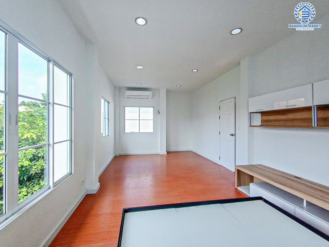 *****บ้านเดี่ยวมือสองนครปฐม โครงการ อิมเมจ เพลส พุทธมณฑลสาย4 เนื้อที่กว้างมากถึง 57.1 ตร.ว. ฟังก์ชัน 3 ห้องนอน 2 ห้องน้ำ 2 ที่จอดรถ บ้านสวยแต่งใหม่พร้อมเข้าอยู่ บนทำเลติดถนนพุทธมณฑล สาย4 เชื่อมต่อถนนพุทธมณฑล สาย3, ถนนเพชรเกษม ใกล้จุดขึ้นทางด่วน "ประจิมรัถยา"