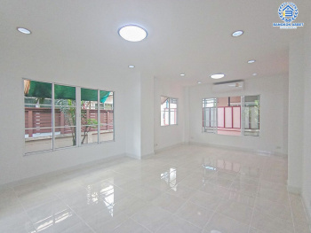 *****บ้านเดี่ยวมือสองนครปฐม โครงการ อิมเมจ เพลส พุทธมณฑลสาย4 เนื้อที่กว้างมากถึง 57.1 ตร.ว. ฟังก์ชัน 3 ห้องนอน 2 ห้องน้ำ 2 ที่จอดรถ บ้านสวยแต่งใหม่พร้อมเข้าอยู่ บนทำเลติดถนนพุทธมณฑล สาย4 เชื่อมต่อถนนพุทธมณฑล สาย3, ถนนเพชรเกษม ใกล้จุดขึ้นทางด่วน "ประจิมรัถยา"