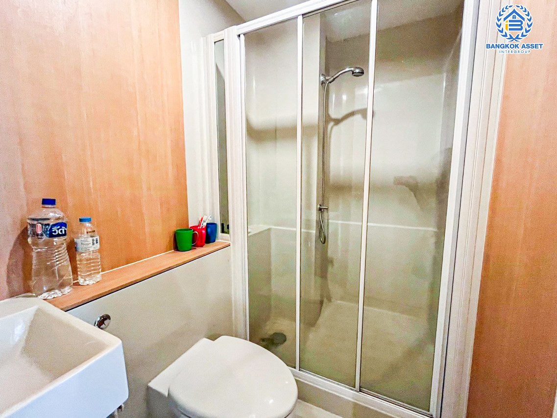 *****คอนโดมิเนียมมือสองกรุงเทพมหานคร โครงการ แอสปาย รัชดา-วงศ์สว่าง เนื้อที่ 22.74 ตร.ว. ฟังก์ชัน 1 ห้องนอน 1 ห้องน้ำ 1 ที่จอดรถ ห้องสภาพใหม่ ไม่เคยอยู่ บนทำเลเดินทางสะดวก ติดรถไฟฟ้าสายสีม่วง "สถานีวงศ์สว่าง" ใกล้จุดขึ้นทางด่วน "ศรีรัช" ในราคาสุดคุ้ม!