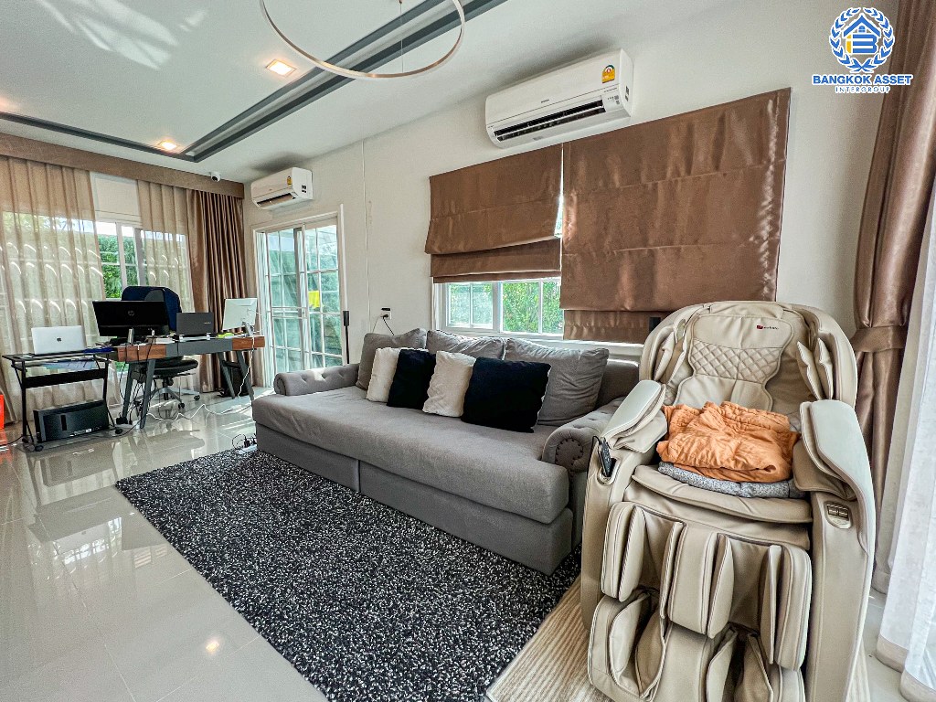 *****บ้านแฝดมือสอง โครงการ โกลเด้น นีโอ2 ลาดพร้าว-เกษตรนวมินทร์ เนื้อที่กว้าง 43.50 ตร.ว. ฟังก์ชัน 4 ห้องนอน 2 ห้องน้ำ 2 ที่จอดรถ บ้านสวยเหมือนใหม่ ตกแต่งหรูหราพร้อมอยู่ บนทำเลเดินทางสะดวก เชื่อมต่อถนนนวมินทร์ ถนนเสรีไทย ถนนกาญจนาภิเษก ใกล้จุดขึ้นทางด่วน "รามอินทรา-อาจณรงค์"