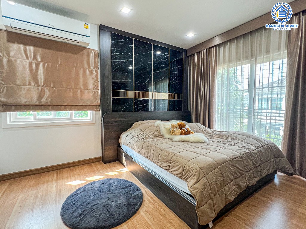 *****บ้านแฝดมือสอง โครงการ โกลเด้น นีโอ2 ลาดพร้าว-เกษตรนวมินทร์ เนื้อที่กว้าง 43.50 ตร.ว. ฟังก์ชัน 4 ห้องนอน 2 ห้องน้ำ 2 ที่จอดรถ บ้านสวยเหมือนใหม่ ตกแต่งหรูหราพร้อมอยู่ บนทำเลเดินทางสะดวก เชื่อมต่อถนนนวมินทร์ ถนนเสรีไทย ถนนกาญจนาภิเษก ใกล้จุดขึ้นทางด่วน "รามอินทรา-อาจณรงค์"