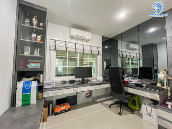 *****บ้านแฝดมือสอง โครงการ โกลเด้น นีโอ2 ลาดพร้าว-เกษตรนวมินทร์ เนื้อที่กว้าง 43.50 ตร.ว. ฟังก์ชัน 4 ห้องนอน 2 ห้องน้ำ 2 ที่จอดรถ บ้านสวยเหมือนใหม่ ตกแต่งหรูหราพร้อมอยู่ บนทำเลเดินทางสะดวก เชื่อมต่อถนนนวมินทร์ ถนนเสรีไทย ถนนกาญจนาภิเษก ใกล้จุดขึ้นทางด่วน "รามอินทรา-อาจณรงค์"