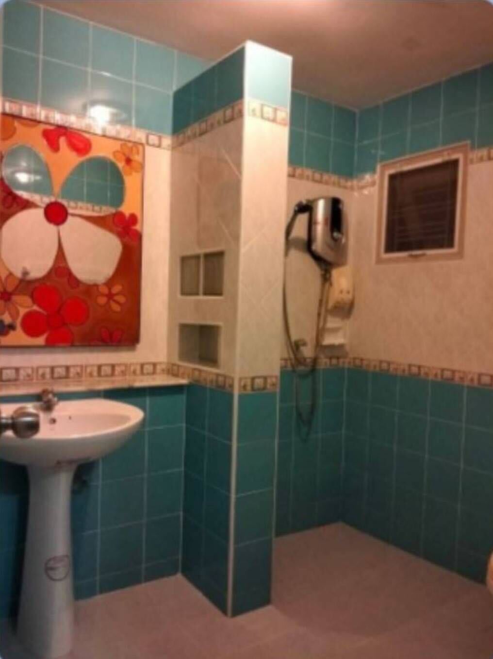 *****บ้านเดี่ยวมือสอง โครงการ เรสซิเด้นซ์พาร์ค3 รามอินทรา เนื้อที่ 50.40 ตร.ว. ฟังก์ชัน 3 ห้องนอน 2 ห้องน้ำ 1 ที่จอดรถ บ้านหลังใหญ่พร้อมอยู่ บนทำเลดีเดินทางสะดวก เชื่อมต่อถนนคู้บอน ถนนรามอินทรา ถนนวัชรพล ใกล้รถไฟฟ้าสายสีชมพู "สถานีรามอินทรา กม.6" และจุดขึ้นทางด่วน "รามอินทรา-วงแหวน"