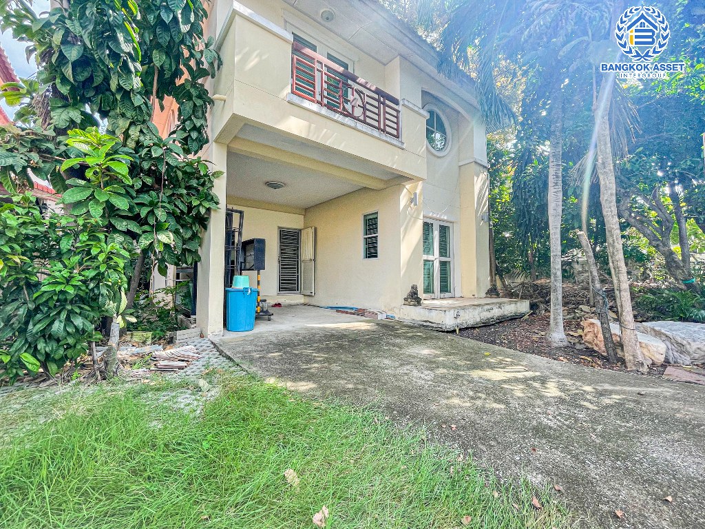 *****บ้านเดี่ยวมือสอง โครงการ เรสซิเด้นซ์พาร์ค3 รามอินทรา เนื้อที่ 50.40 ตร.ว. ฟังก์ชัน 3 ห้องนอน 2 ห้องน้ำ 1 ที่จอดรถ บ้านหลังใหญ่พร้อมอยู่ บนทำเลดีเดินทางสะดวก เชื่อมต่อถนนคู้บอน ถนนรามอินทรา ถนนวัชรพล ใกล้รถไฟฟ้าสายสีชมพู "สถานีรามอินทรา กม.6" และจุดขึ้นทางด่วน "รามอินทรา-วงแหวน"