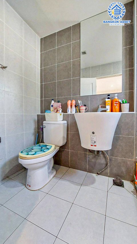 *****ทาวน์เฮ้าส์มือสองนนทบุรี โครงการ พลีโน่ รัตนาธิเบศร์-ชัยพฤกษ์ เนื้อที่กว้าง 24.6 ตร.ว. ฟังก์ชัน 3 ห้องนอน 2 ห้องน้ำ 2 ที่จอดรถ แถมฟรี! 3 เครื่องปรับอากาศ 1 เครื่องทำน้ำอุ่น บนทำเลเชื่อมต่อ ถ.ชัยพฤกษ์, ถ.บางกรวย-ไทรน้อย, ถ.ราชพฤกษ์ ใกล้เซ็นทรัลเวสต์เกต และรถไฟฟ้าสายสีม่วง "สถานีบางพลู"