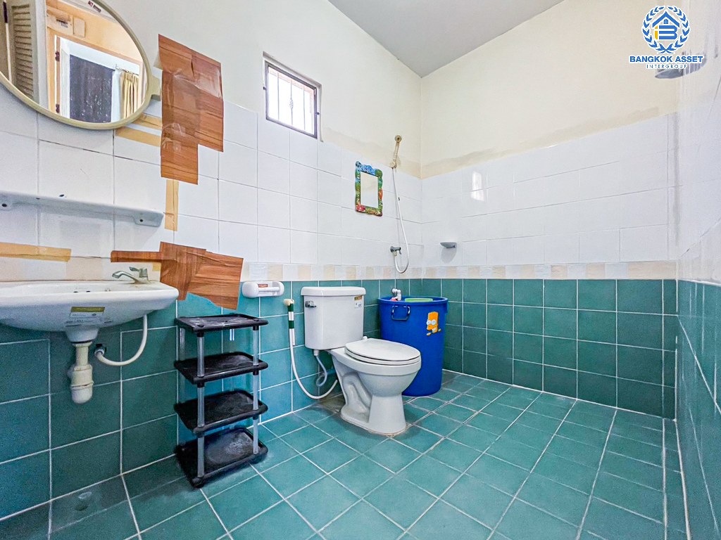 *****ทาวน์เฮ้าส์มือสอง โครงการ พฤกษา37 กาญจนาภิเษก เนื้อที่กว้าง 17 ตร.ว. ฟังก์ชัน 3 ห้องนอน 2 ห้องน้ำ 1 ที่จอดรถ ภายในสภาพดี พร้อมเข้าอยู่ บนทำเลเดินทางสะดวก เชื่อมต่อถนนกาญจนาภิเษก ซอยวัดพระนอน ถนนคลองถนน ใกล้ห้างสรรพสินค้าเซ็นทรัลเวสต์เกต