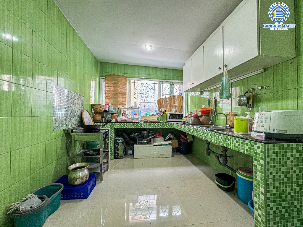 *****บ้านเดี่ยวมือสอง โครงการ ชัยพฤกษ์ วัดลาดปลาดุก จากแบรนด์ L&H เนื้อที่กว้าง 53 ตร.ว. ฟังก์ชัน 4 ห้องนอน 2 ห้องน้ำ 2 ที่จอดรถ บ้านสภาพสวยพร้อมเข้าอยู่ บนทำเลดี เชื่อมต่อถนนบ้านกล้วย-ไทรน้อย ถนนกาญจนาภิเษก ใกล้รถไฟฟ้าสายสีม่วง "สถานีคลองบางไผ่" และจุดขึ้นทางด่วน "ศรีรัช"