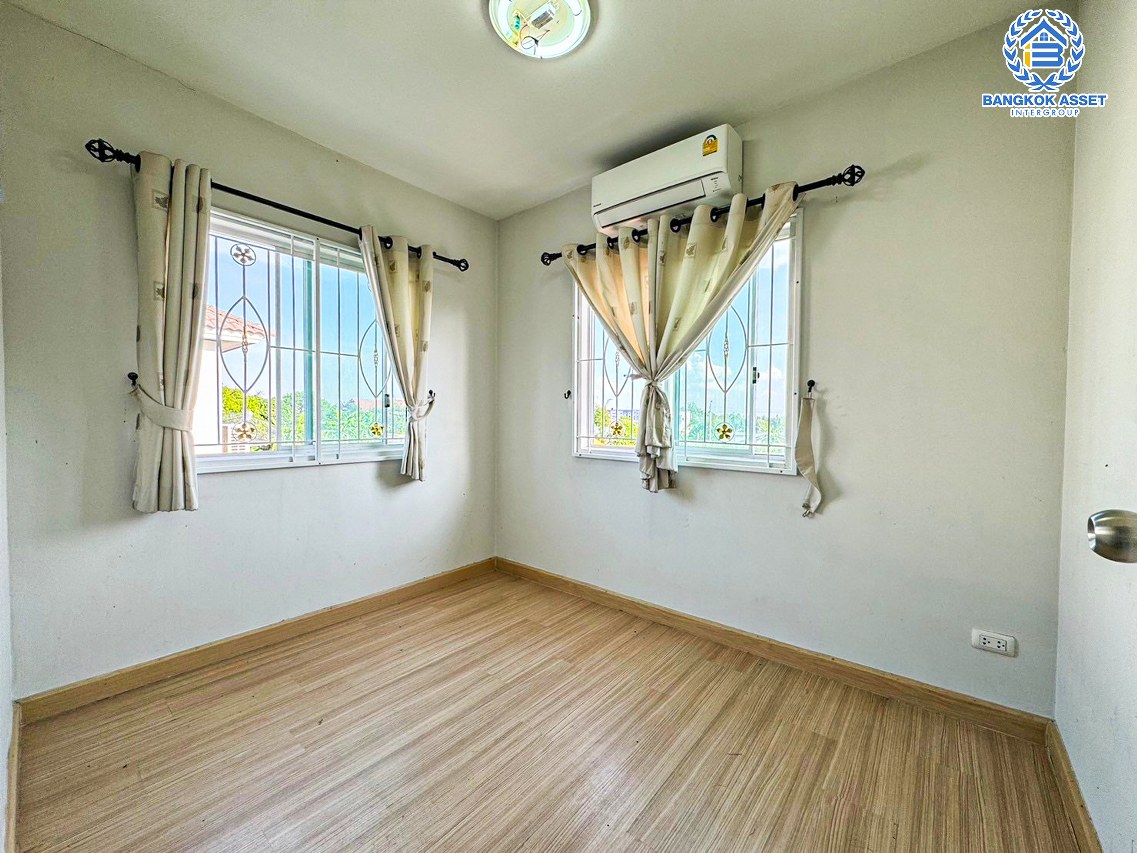 *****ทาวน์เฮ้าส์มือสองนนทบุรี โครงการ พฤกษาวิลล์43 พระราม5-นครอินทร์ หลังมุม! เนื้อที่กว้าง 24.1 ตร.ว. ฟังก์ชัน 3 ห้องนอน 2 ห้องน้ำ 1 ที่จอดรถ แถมฟรี! เครื่องปรับอากาศ, เครื่องทำน้ำอุ่น บนทำเลเดินทางสะดวก เชื่อมต่อ ถนนนครอินทร์, ถนนกาญจนาภิเษก ใกล้วงเวียนพระราม5-ราชพฤกษ์ และทางด่วน "ศรีรัช" จองเลย