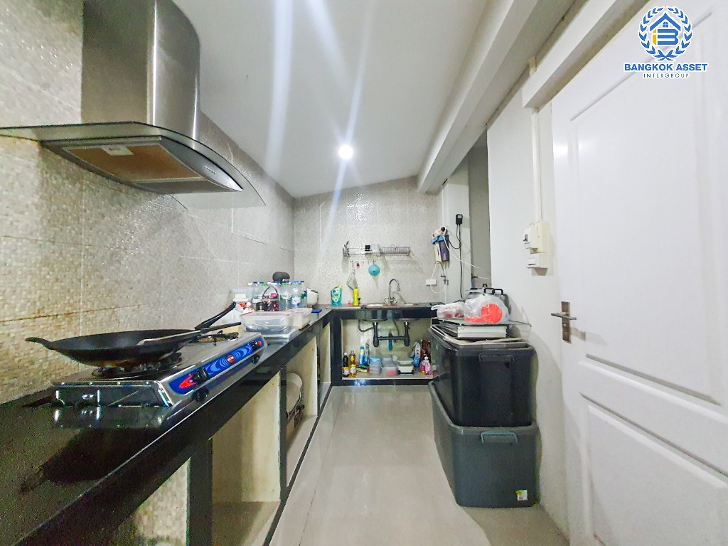 *****บ้านแฝดมือสอง โครงการ เพลิน ราชพฤกษ์ เนื้อที่กว้าง 35 ตร.ว. ฟังก์ชัน 3 ห้องนอน 2 ห้องน้ำ 1 ที่จอดรถ บนทำเลเดินทางสะดวก เชื่อมต่อถนนบางกรวย-ไทรน้อย ถนนบางใหญ่-บางคูลัด ถนนกาญจนาภิเษก ใกล้รถไฟฟ้าสายสีม่วง "สถานีบางพลู" และจุดขึ้นทางด่วน "ศรีรัช-วงแหวนฯ"