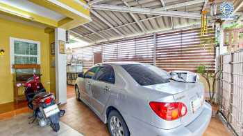 *****ทาวน์เฮ้าส์มือสอง โครงการ ริมน้ำ หลักหก หลังมุม เนื้อที่กว้าง 26 ตร.ว. ฟังก์ชัน 2 ห้องนอน 2 ห้องน้ำ 2 ที่จอดรถ บ้านสภาพดีเยี่ยม พร้อมเข้าอยู่ แถมฟรี! เครื่องปรับอากาศ โครงการบนทำเลดี เชื่อมต่อถนนสรงประภา ถนนวิภาวดีรังสิต ถนนศรีสมาน ใกล้รถไฟฟ้าสายสีแดงเข้ม "สถานีหลักหก"