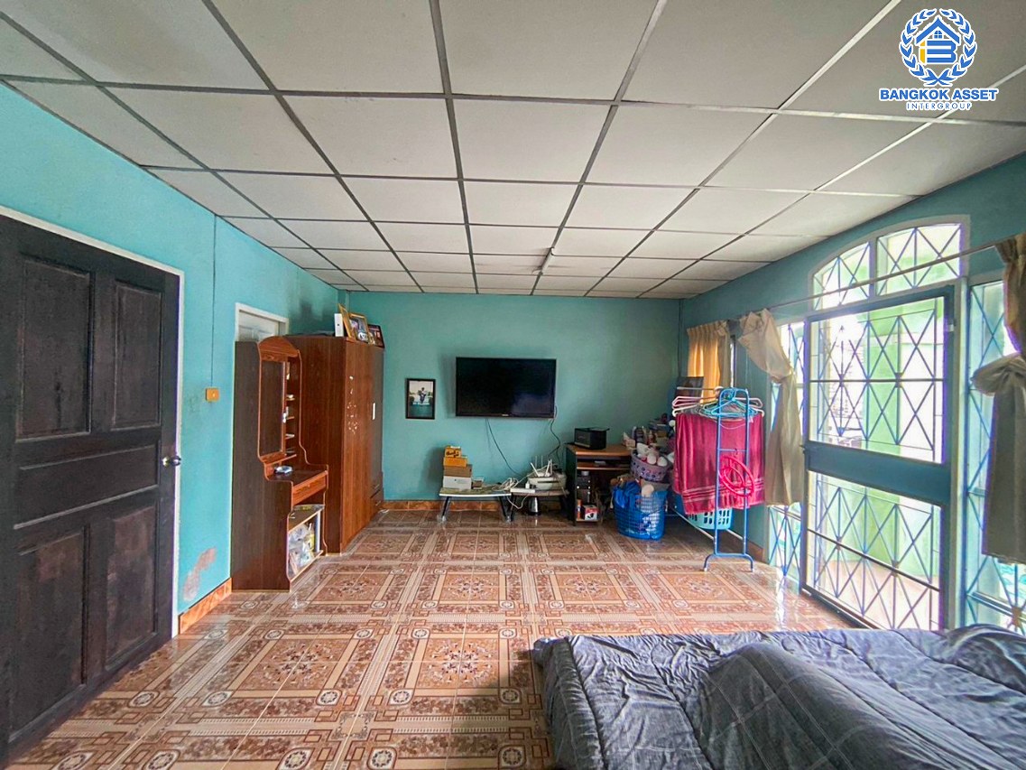 *****ทาวน์เฮ้าส์มือสองนนทบุรี หมู่บ้าน ร่มโพธิ์ บางกรวย-ไทรน้อย เนื้อที่กว้าง 20 ตร.ว. ฟังก์ชัน 2 ห้องนอน 2 ห้องน้ำ 1 ที่จอดรถ บ้านสภาพดี บนทำเลแห่งการเดินทาง เชื่อมต่อถนนบางกรวย-ไทรน้อย, ถนนรัตนาธิเบศร์ ใกล้รถไฟฟ้าสายสีม่วง "สถานีบางพลู" และจุดขึ้นทางด่วน "งามวงศ์วาน"