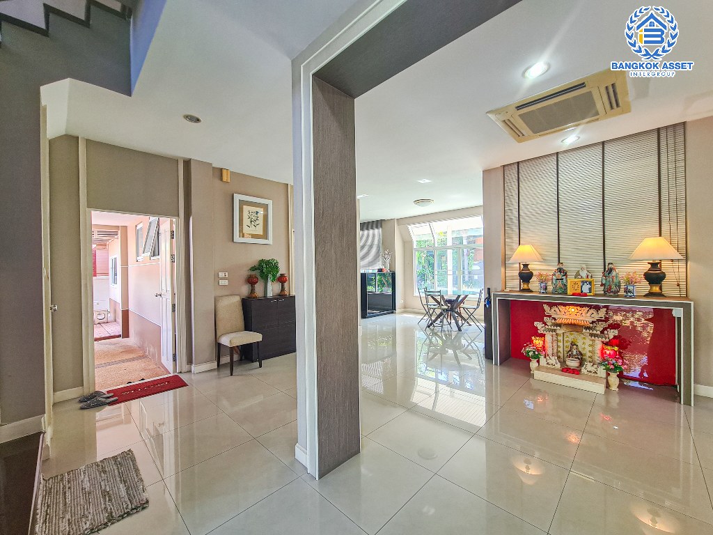 *****บ้านเดี่ยวมือสอง โครงการ มณีรินทร์ เลค แอนด์ พาร์ค ราชพฤกษ์-ติวานนท์ หลังมุม เนื้อที่กว้าง 123.60 ตร.ว. ฟังก์ชัน 4 ห้องนอน 4 ห้องน้ำ 2 ที่จอดรถ บ้านหลังใหญ่ พื้นที่รอบบ้านกว้างขวาง โครงการบนทำเลดี เชื่อมต่อถนนสะพานนนทบุรี-บางบัวทอง ถนนกาญจนาภิเษก ถนนราชพฤกษ์ ถนน345