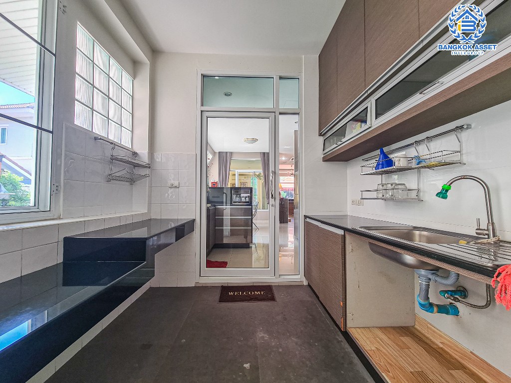 *****บ้านเดี่ยวมือสอง โครงการ มณีรินทร์ เลค แอนด์ พาร์ค ราชพฤกษ์-ติวานนท์ หลังมุม เนื้อที่กว้าง 123.60 ตร.ว. ฟังก์ชัน 4 ห้องนอน 4 ห้องน้ำ 2 ที่จอดรถ บ้านหลังใหญ่ พื้นที่รอบบ้านกว้างขวาง โครงการบนทำเลดี เชื่อมต่อถนนสะพานนนทบุรี-บางบัวทอง ถนนกาญจนาภิเษก ถนนราชพฤกษ์ ถนน345