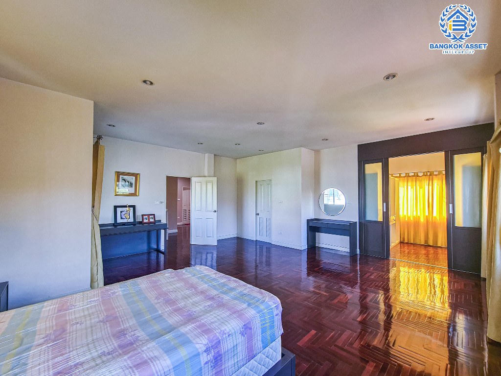 *****บ้านเดี่ยวมือสอง โครงการ มณีรินทร์ เลค แอนด์ พาร์ค ราชพฤกษ์-ติวานนท์ หลังมุม เนื้อที่กว้าง 123.60 ตร.ว. ฟังก์ชัน 4 ห้องนอน 4 ห้องน้ำ 2 ที่จอดรถ บ้านหลังใหญ่ พื้นที่รอบบ้านกว้างขวาง โครงการบนทำเลดี เชื่อมต่อถนนสะพานนนทบุรี-บางบัวทอง ถนนกาญจนาภิเษก ถนนราชพฤกษ์ ถนน345