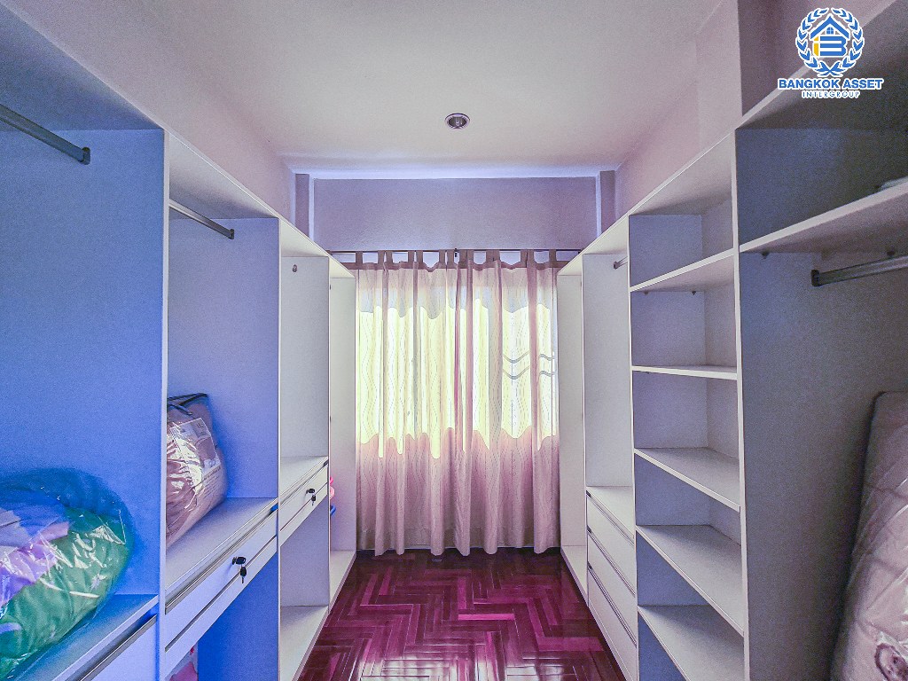 *****บ้านเดี่ยวมือสอง โครงการ มณีรินทร์ เลค แอนด์ พาร์ค ราชพฤกษ์-ติวานนท์ หลังมุม เนื้อที่กว้าง 123.60 ตร.ว. ฟังก์ชัน 4 ห้องนอน 4 ห้องน้ำ 2 ที่จอดรถ บ้านหลังใหญ่ พื้นที่รอบบ้านกว้างขวาง โครงการบนทำเลดี เชื่อมต่อถนนสะพานนนทบุรี-บางบัวทอง ถนนกาญจนาภิเษก ถนนราชพฤกษ์ ถนน345