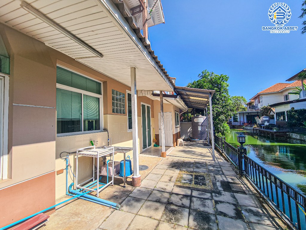 *****บ้านเดี่ยวมือสอง โครงการ มณีรินทร์ เลค แอนด์ พาร์ค ราชพฤกษ์-ติวานนท์ หลังมุม เนื้อที่กว้าง 123.60 ตร.ว. ฟังก์ชัน 4 ห้องนอน 4 ห้องน้ำ 2 ที่จอดรถ บ้านหลังใหญ่ พื้นที่รอบบ้านกว้างขวาง โครงการบนทำเลดี เชื่อมต่อถนนสะพานนนทบุรี-บางบัวทอง ถนนกาญจนาภิเษก ถนนราชพฤกษ์ ถนน345