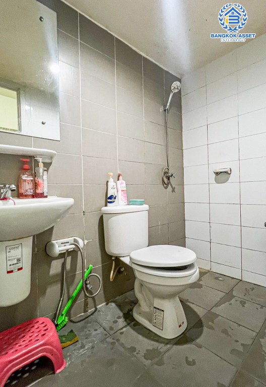 *****ทาวน์เฮ้าส์มือสอง โครงการ พฤกษาวิลล์63/1 นครอินทร์ เนื้อที่กว้าง 17.50 ตร.ว. ฟังก์ชัน 3 ห้องนอน 2 ห้องน้ำ 1 ที่จอดรถ บ้านสภาพดีเยี่ยม บนทำเลเดินทางสะดวกสบาย เชื่อมต่อถนนนครอินทร์ ถนนพิบูลสงคราม ถนนบางกรวย-ไทรน้อย ใกล้รถไฟฟ้าสายสีม่วง "สถานีแยกติวานนท์"