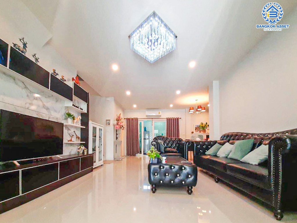 *****ทาวน์เฮ้าส์มือสอง โครงการ ศุภาลัย พลีโม่ กาญจนาภิเษก-ชัยพฤกษ์ เนื้อที่ 26.30 ตร.ว. ฟังก์ชัน 3 ห้องนอน 2 ห้องน้ำ 2 ที่จอดรถ สภาพเหมือนใหม่ ตกแต่งพร้อมเข้าอยู่ โครงการบนทำเลดี เชื่อมต่อถนนกาญจนาภิเษก ใกล้รถไฟฟ้าสายสีม่วง "สถานีคลองบางไผ่" และจุดขึ้นทางด่วน "วงแหวนกาญจนาภิเษก"