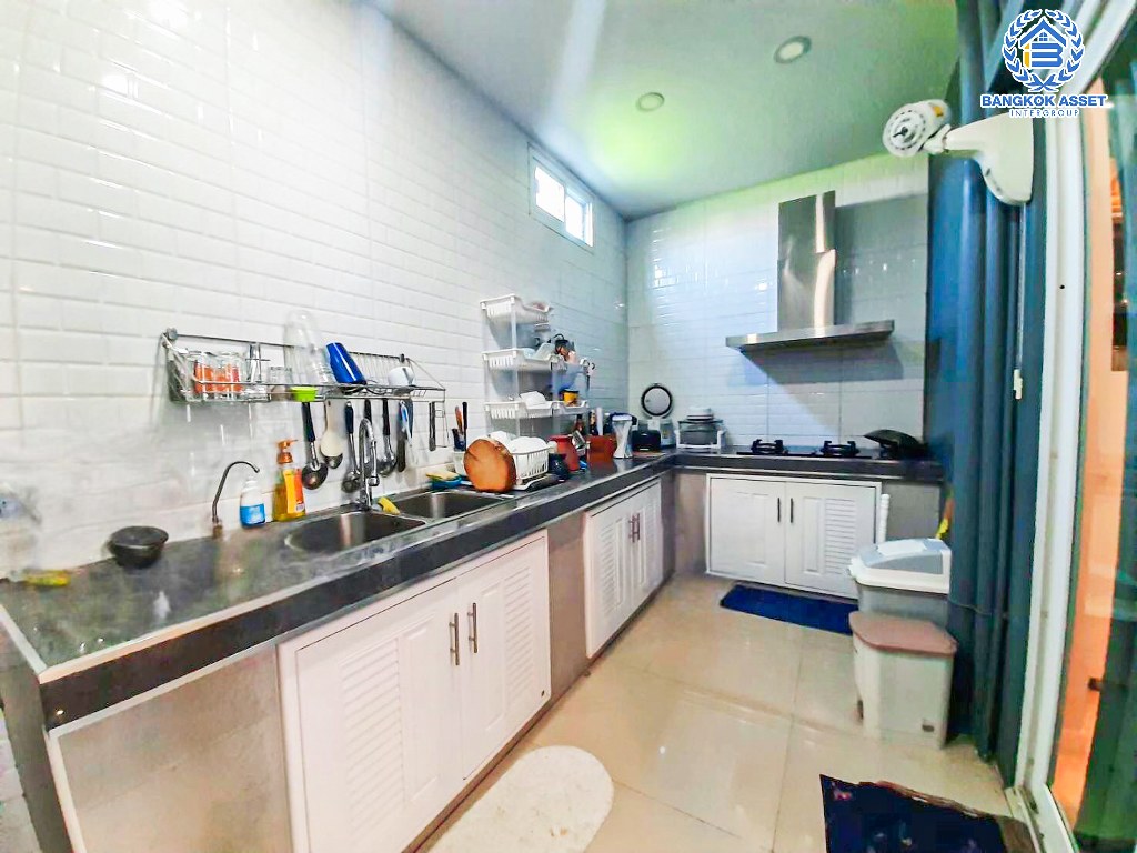 *****ทาวน์เฮ้าส์มือสอง โครงการ ศุภาลัย พลีโม่ กาญจนาภิเษก-ชัยพฤกษ์ เนื้อที่ 26.30 ตร.ว. ฟังก์ชัน 3 ห้องนอน 2 ห้องน้ำ 2 ที่จอดรถ สภาพเหมือนใหม่ ตกแต่งพร้อมเข้าอยู่ โครงการบนทำเลดี เชื่อมต่อถนนกาญจนาภิเษก ใกล้รถไฟฟ้าสายสีม่วง "สถานีคลองบางไผ่" และจุดขึ้นทางด่วน "วงแหวนกาญจนาภิเษก"