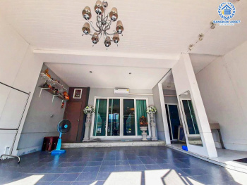 *****ทาวน์เฮ้าส์มือสอง โครงการ ศุภาลัย พลีโม่ กาญจนาภิเษก-ชัยพฤกษ์ เนื้อที่ 26.30 ตร.ว. ฟังก์ชัน 3 ห้องนอน 2 ห้องน้ำ 2 ที่จอดรถ สภาพเหมือนใหม่ ตกแต่งพร้อมเข้าอยู่ โครงการบนทำเลดี เชื่อมต่อถนนกาญจนาภิเษก ใกล้รถไฟฟ้าสายสีม่วง "สถานีคลองบางไผ่" และจุดขึ้นทางด่วน "วงแหวนกาญจนาภิเษก"