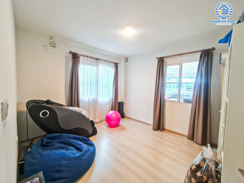 *****บ้านเดี่ยวมือสองสมุทรปราการ โครงการ ชัยพฤกษ์ ศรีนครินทร์ หลังมุม! เนื้อที่กว้างมากเกือบ 58 ตร.ว. ฟังก์ชัน 3 ห้องนอน 3 ห้องน้ำ 2 ที่จอดรถ แถมฟรี! 3 เครื่องปรับอากาศ 1 เครื่องทำน้ำอุ่น 1 เครื่องดูดควัน บนทำเลแห่งการเดินทาง ใกล้รถไฟฟ้าสายสีเหลือง "สถานีศรีเทพา" และจุดขึ้นทางด่วน "กาญจนาภิเษก"